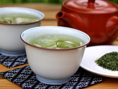 Iced Gyokuro and Sencha Using Konacha (This Month's Tea)