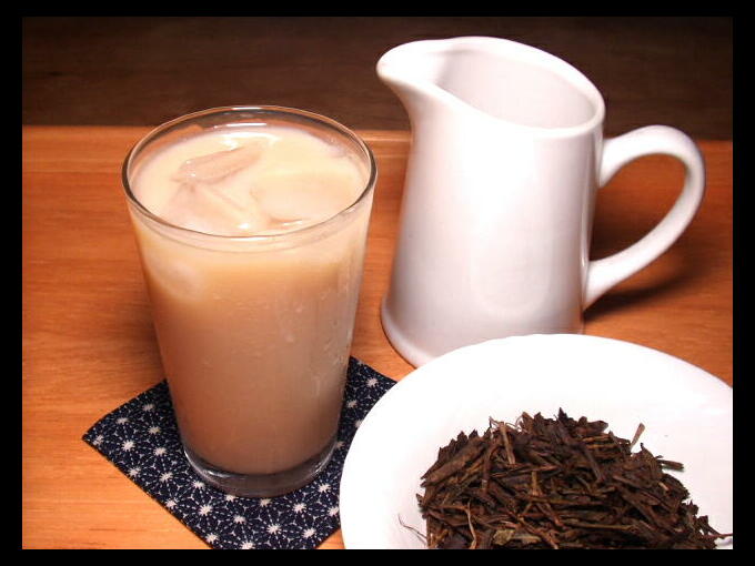 Cool and Creamy Summer Houjicha