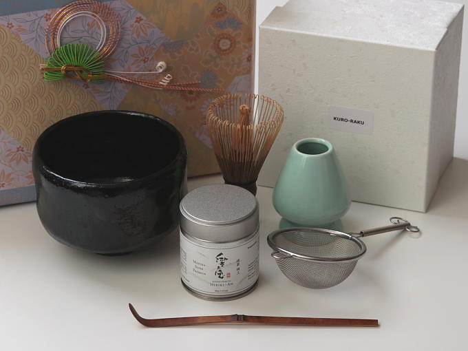 KURO RAKU Perfect Matcha Gift Set