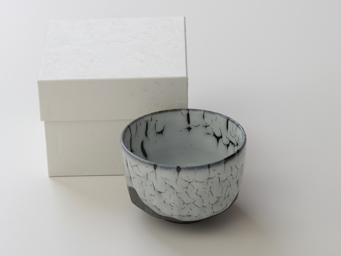 [Limited] SHIRO KAIRAGI (handcrafted Matcha Bowl)