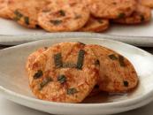 [Limited] MISO NEGI SENBEI (handmade rice crackers)