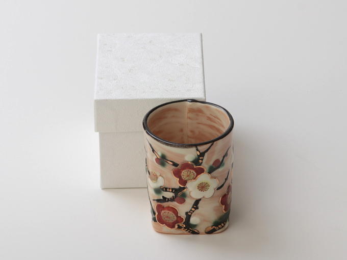 [Limited] UKI HANA UME (handcrafted Teacup: 180ml)