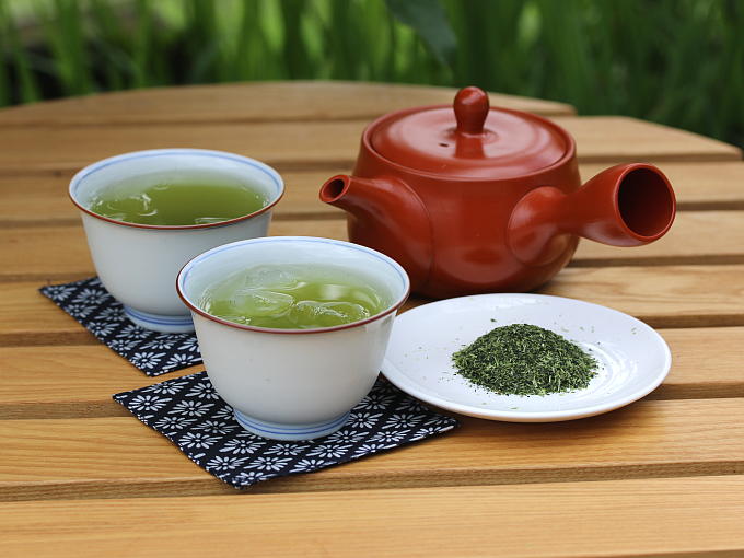 Iced Gyokuro and Sencha Using Konacha (This Month's Tea) JAPANESE
