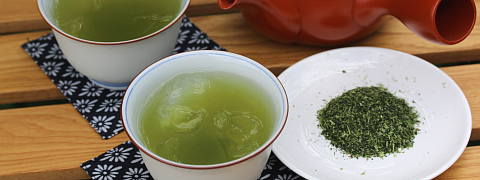 Iced Gyokuro and Sencha Using Konacha (This Month's Tea)